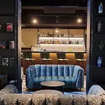 Hotel Freshsuites & Bar