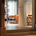 Freshsuites & Bar