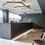 Freshsuites & Bar Hotel