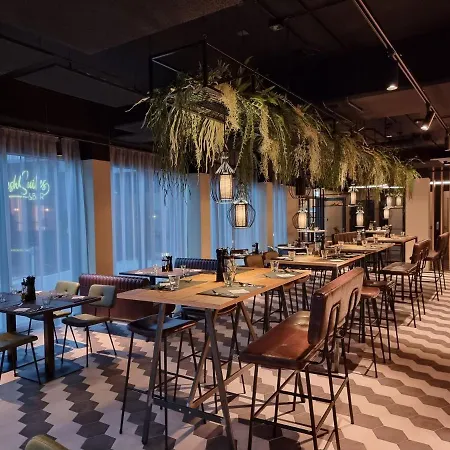 Freshsuites & Bar 3* Dachau