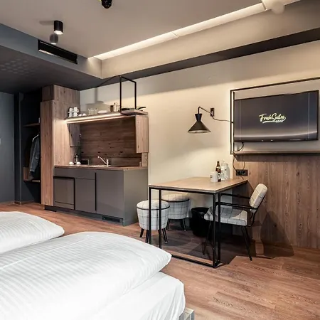 Freshsuites & Bar 3* Dachau