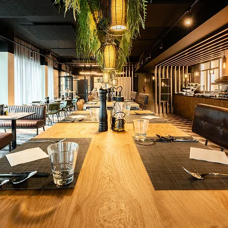 Hotel Freshsuites & Bar