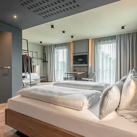 Freshsuites & Bar Hotel Dachau
