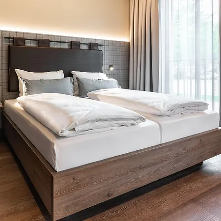 Hotel Freshsuites & Bar
