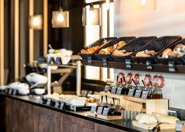 Freshsuites & Bar Hotel